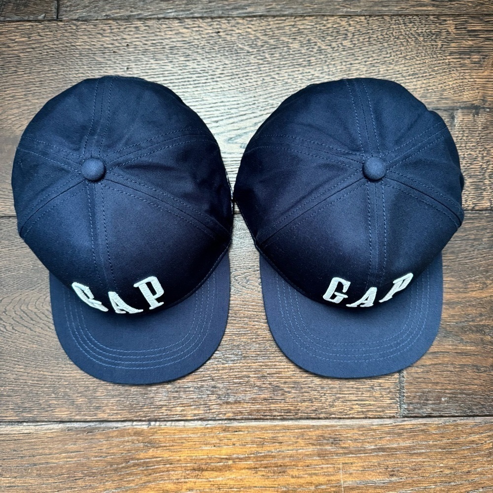 GAP Baseball Cap - 2 - Picture 2 of 7